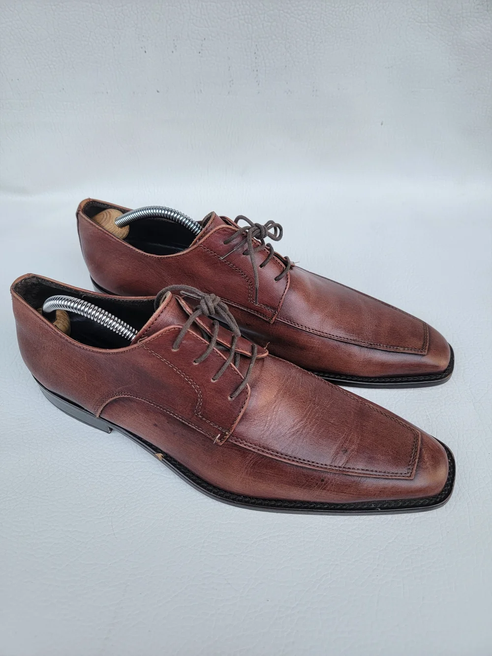 To Boot New York Adam Derrick  Brown Oxford Dress Shoes Men’s 11.5 The sole has